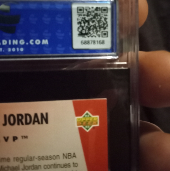 Graded 1992 upper deck Michael Jordan MVP Hologram card - Picture 7 of 7